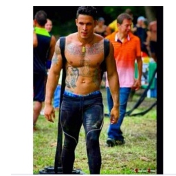 Héctor  Reyes