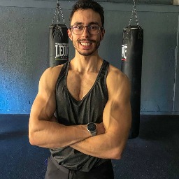 Adrián Fuentes